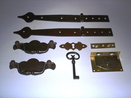 Truhenband, Truhengriff, Schlüsselschild, Truhenschloß - Set 6 teilig