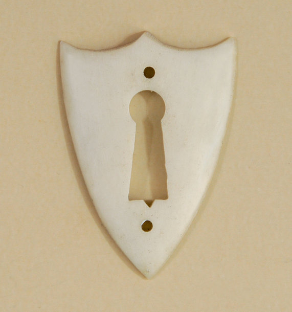 Schlüsselschild hoch, in Bein, Wappenform, zum einlassen, Nr. 288