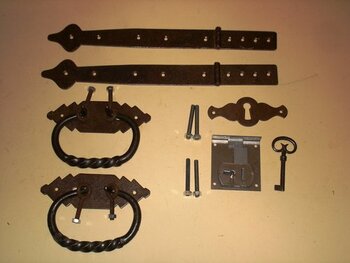 Truhenband, Truhengriff, Schlüsselschild und Schloß - Set 6 teile